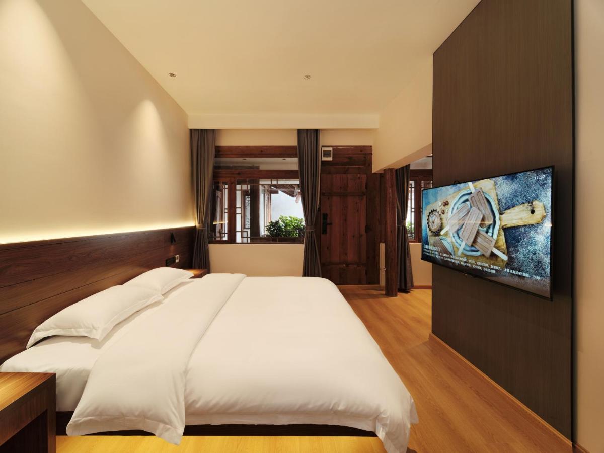 Ferienwohnung Xiluxiaoxie Saturday 3Nights Airport Free Transfer Lijiang  Exterior foto